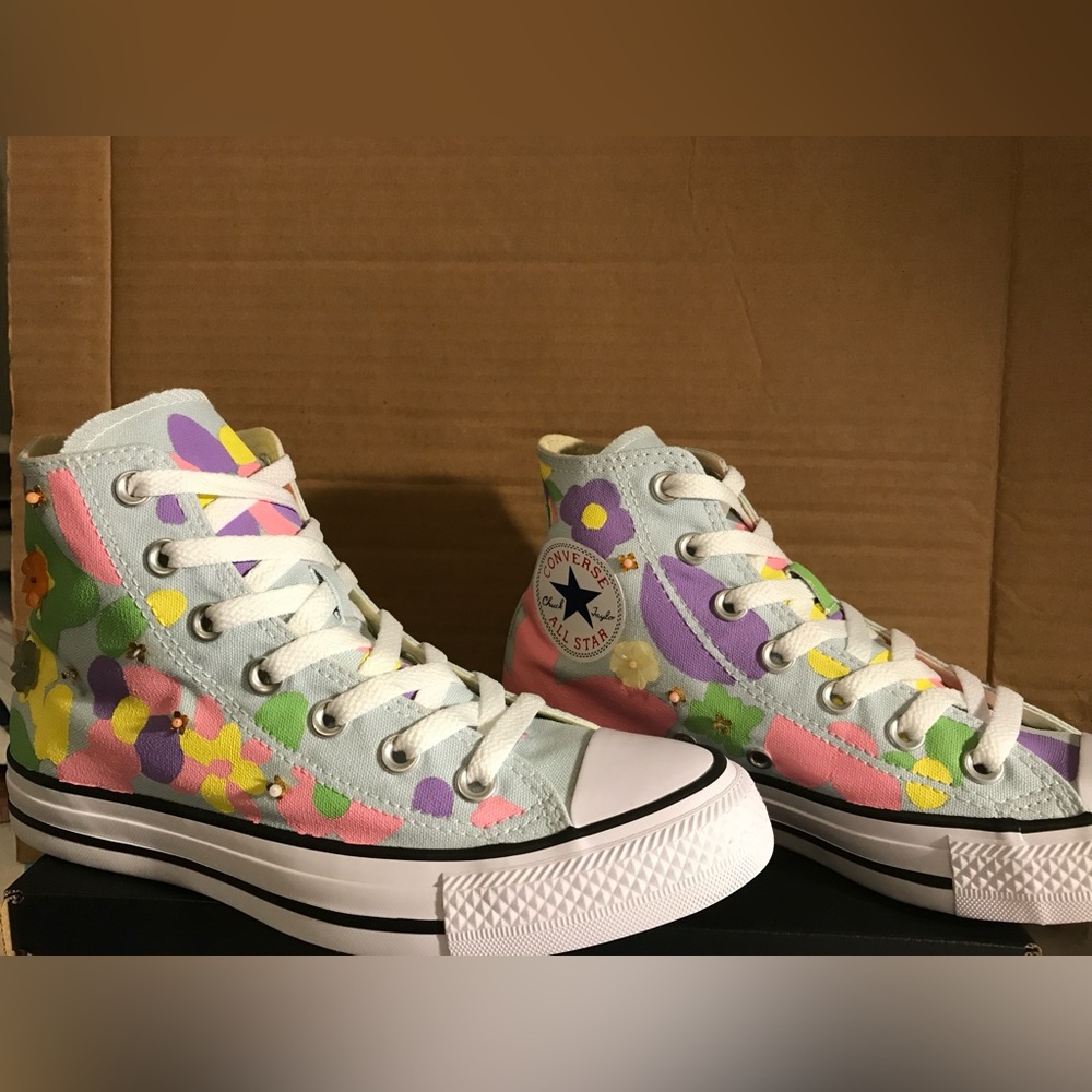 NEW Lavender T Hand Painted & Floral Bead Embellished Converse All Star Sneakers